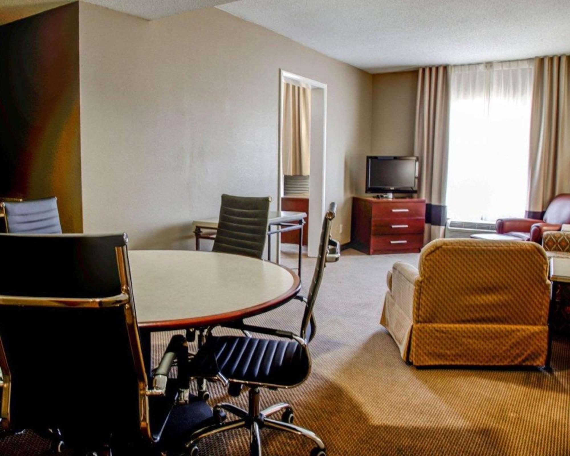 Comfort Suites Gadsden Attalla Eksteriør billede